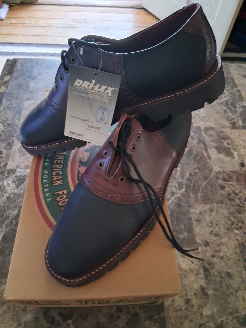 Two-Tone Men's Casual Lace-Up Shoes - Black & Brown